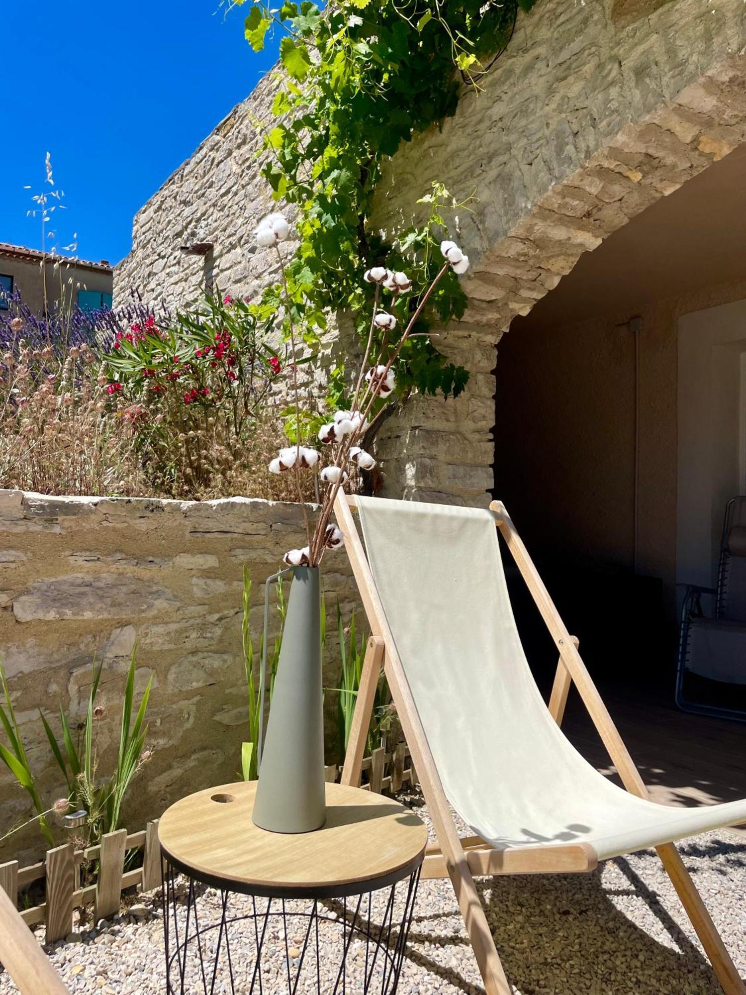 Gite L'Inattendu Vachères Buitenkant foto